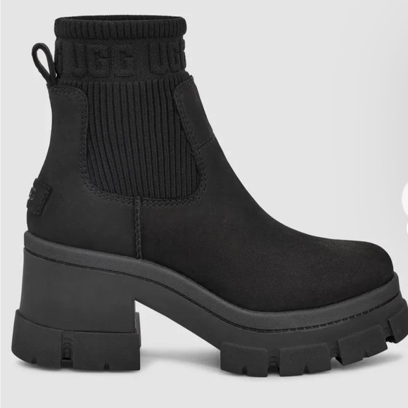 UGG Chelsea boot - Picture 2 of 2